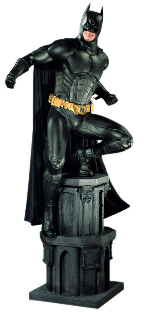 Batman Begins: BATMAN - Life-size Collectible Statue