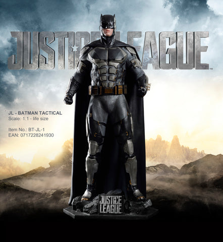 JUSTICE LEAGUE - "BATMAN" LIFE-SIZE STATUE (TACTICAL SUIT)