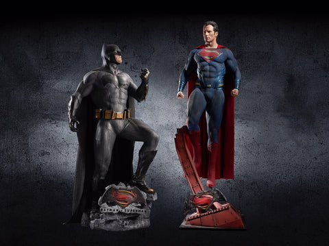 Batman v Superman - Dawn of Justice: Life-size statue set (Batman and Superman)